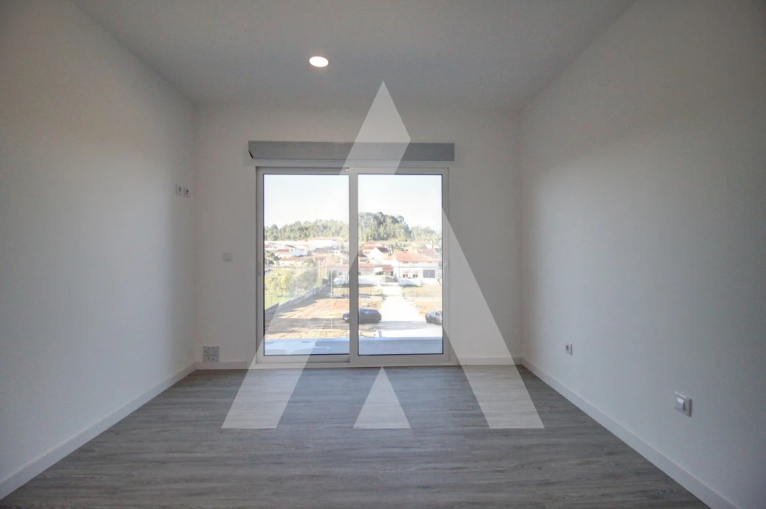 Moradia T3 para Venda em Arcos e Mogofores Foto 11