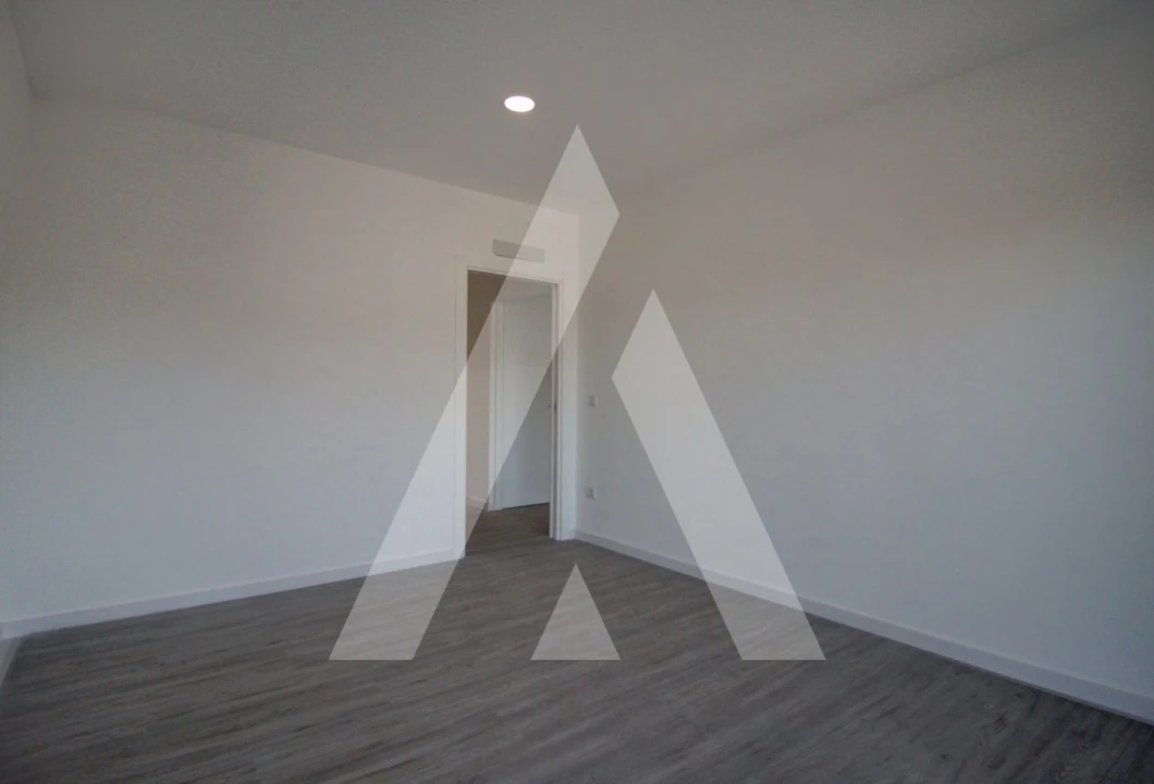 Moradia T3 para Venda em Arcos e Mogofores Foto 10