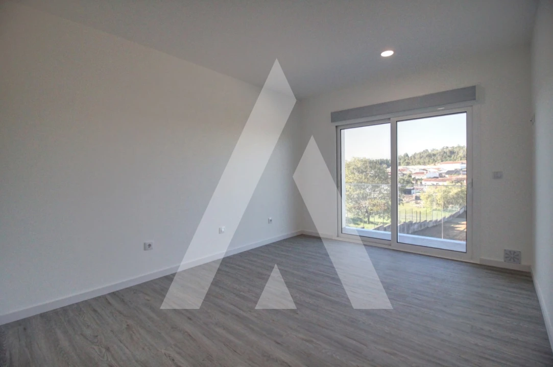 Moradia T3 para Venda em Arcos e Mogofores Foto 23