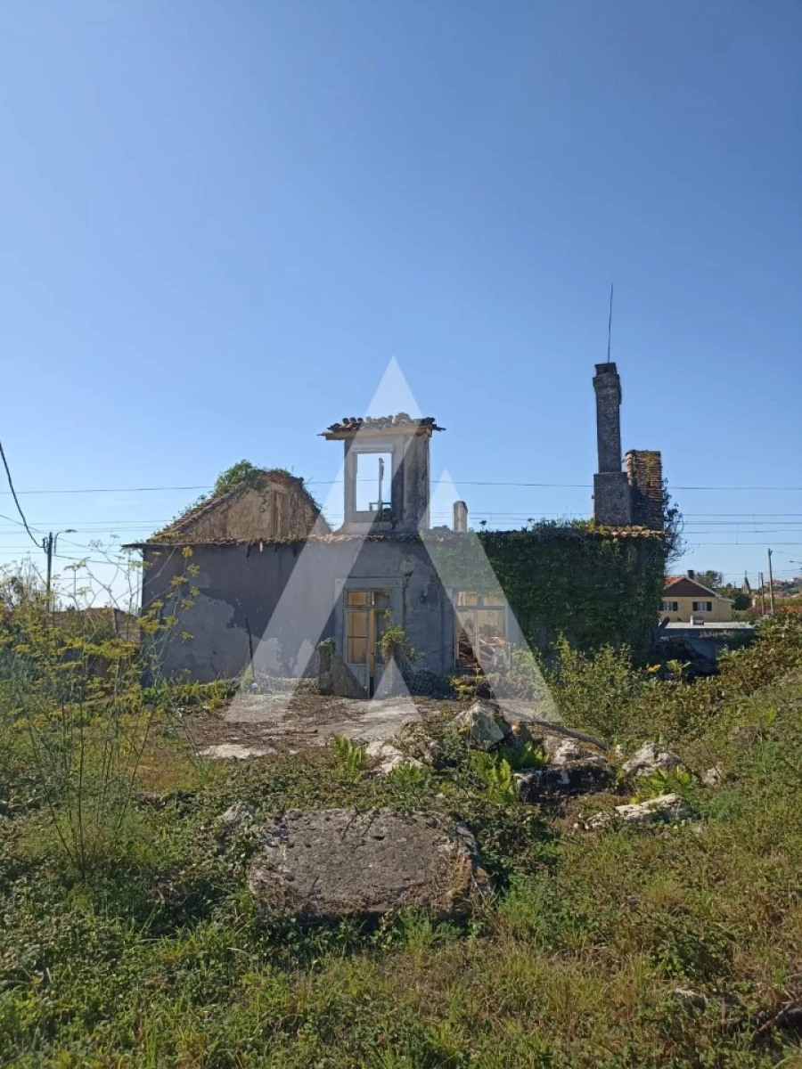 Terreno para Venda em Carreço Foto 4
