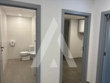 Armazém para Arrendamento em Cete