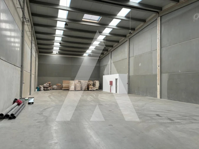 Armazém para Arrendamento em Cete Foto 8