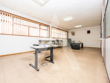 Armazém para Venda em Cortegaça