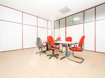 Armazém para Venda em Cortegaça