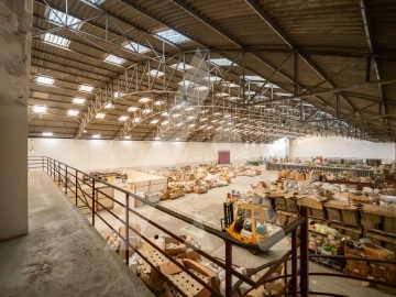 Armazém para Venda em Cortegaça