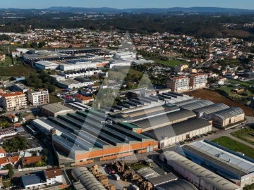 Armazém para Venda em Cortegaça