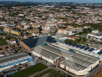 Armazém para Venda em Cortegaça