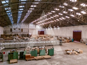 Armazém para Venda em Cortegaça