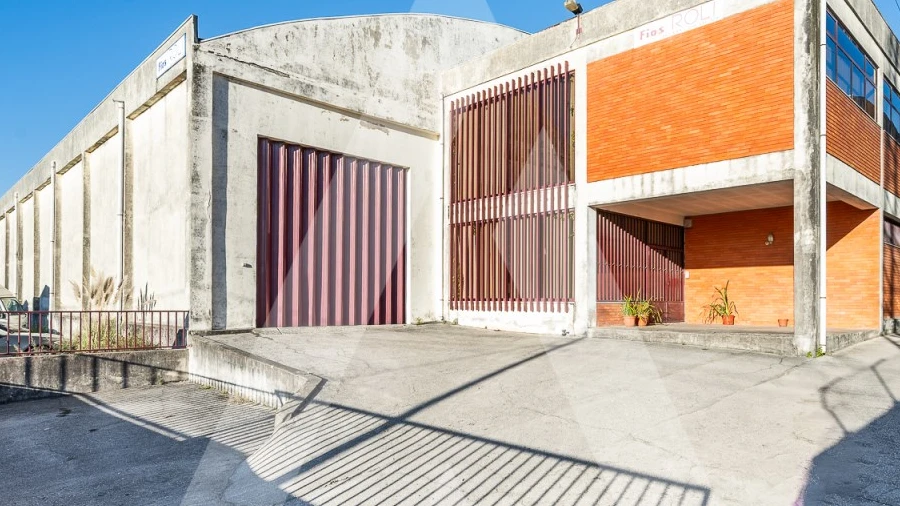 Armazém para Venda em Cortegaça