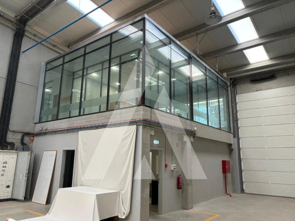 Armazém para Venda em Cete Foto 3