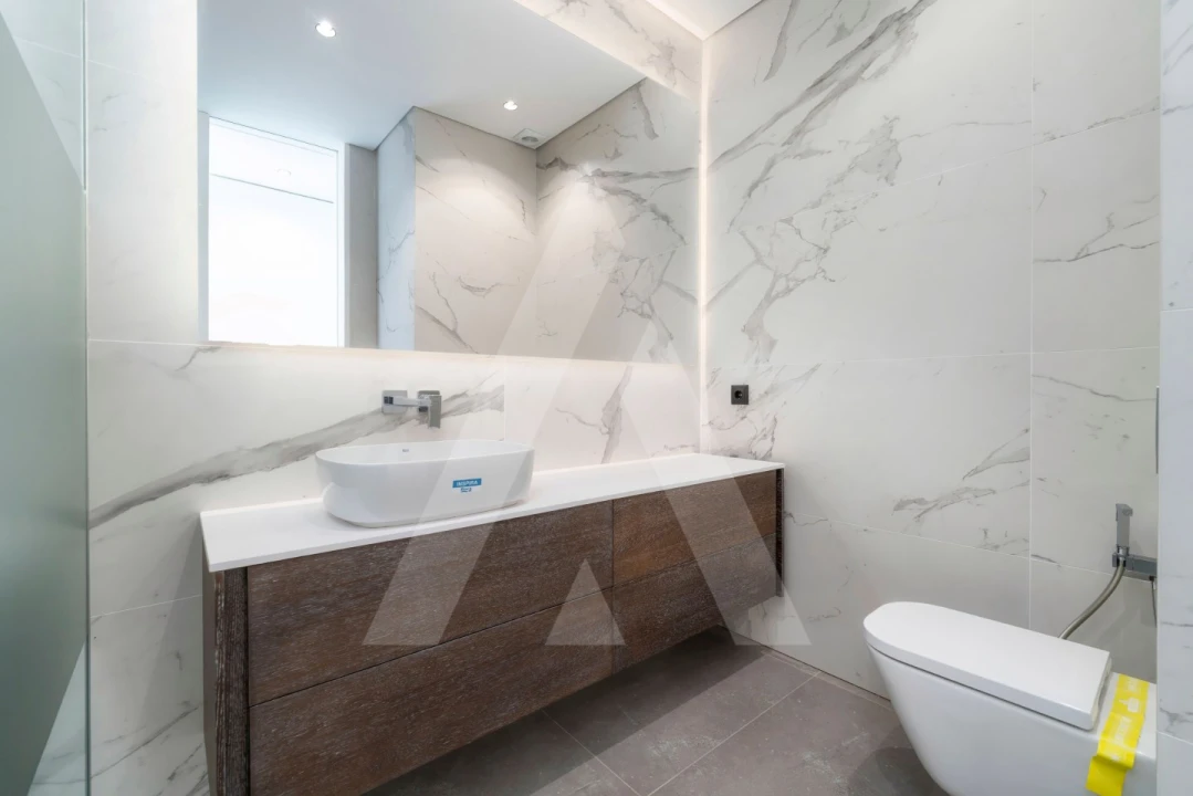 Moradia T4 para Venda em Quarteira Foto 8