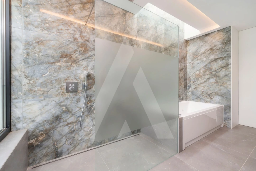 Moradia T4 para Venda em Quarteira Foto 60