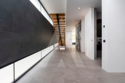 Moradia T4 para Venda em Quarteira