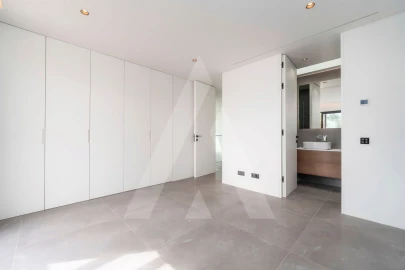 Moradia T4 para Venda em Quarteira