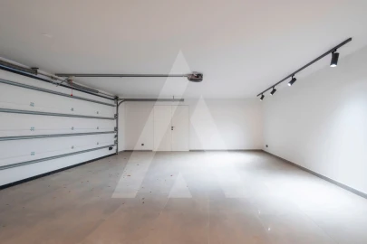 Moradia T4 para Venda em Quarteira