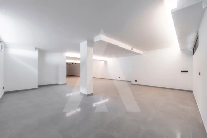 Moradia T4 para Venda em Quarteira