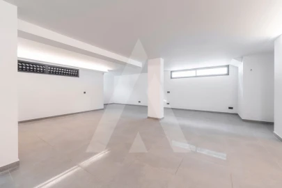 Moradia T4 para Venda em Quarteira