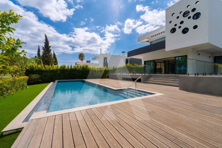 Moradia T4 para Venda em Quarteira Foto 29