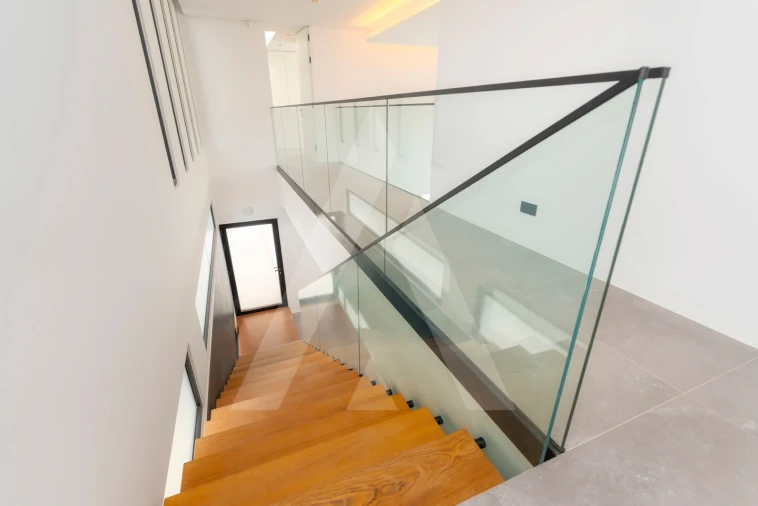 Moradia T4 para Venda em Quarteira Foto 39