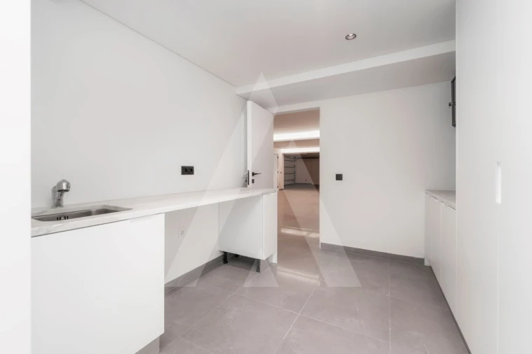 Moradia T4 para Venda em Quarteira Foto 74