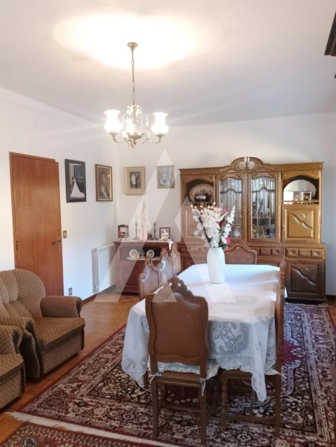 Moradia T3 para Venda em Castelo do Neiva