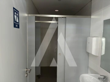 Armazém para Arrendamento em Cete