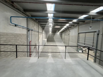 Armazém para Arrendamento em Cete