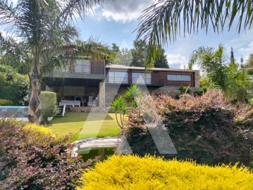 Quinta T4 para Venda em Longos Vales