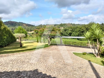 Quinta T4 para Venda em Longos Vales