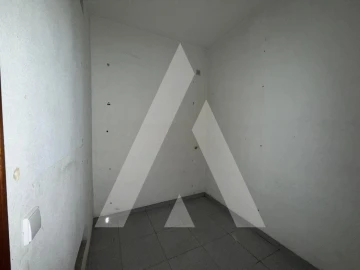 Loja para Venda em Marrazes e Barosa