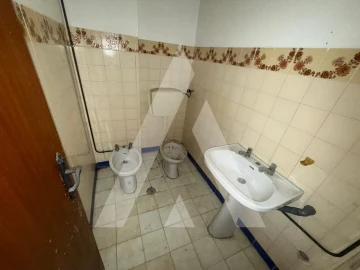 Loja para Venda em Marrazes e Barosa