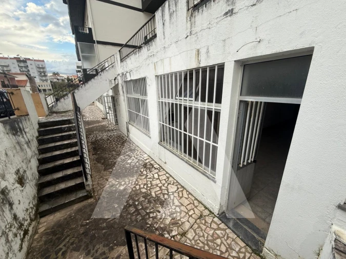 Loja para Venda em Marrazes e Barosa Foto 28