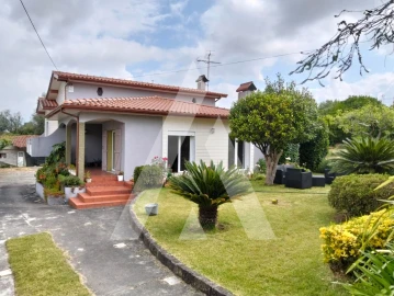 Moradia T3 para Venda em Geraz do Lima (Santa Maria, Santa Leocádia, Moreira), Deão