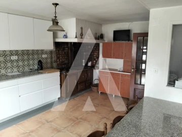 Moradia T3 para Venda em Geraz do Lima (Santa Maria, Santa Leocádia, Moreira), Deão