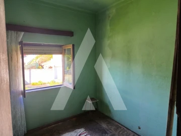 Moradia T4 para Venda em Vitorino das Donas