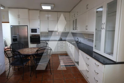 Moradia T5 para Venda em Lousã e Vilarinho