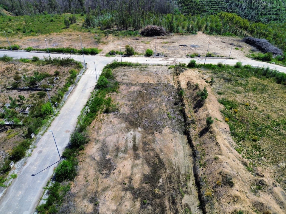 Terreno para Venda em Valongo do Vouga Foto 8