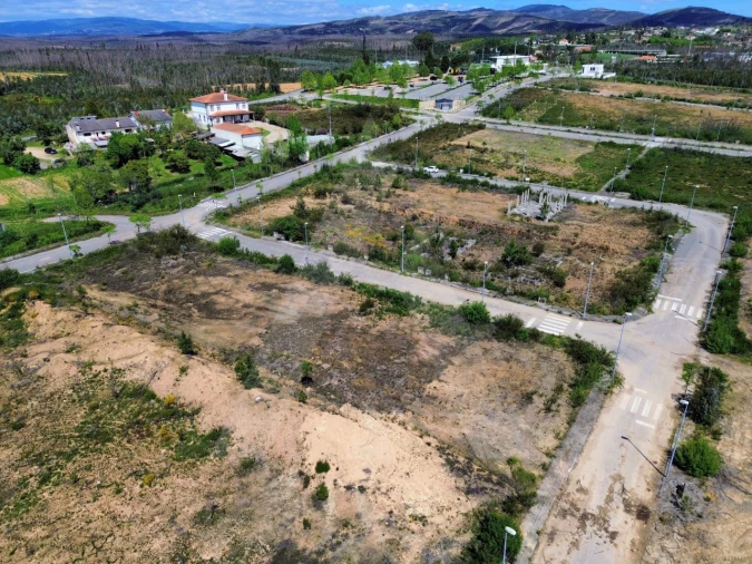 Terreno para Venda em Valongo do Vouga Foto 10