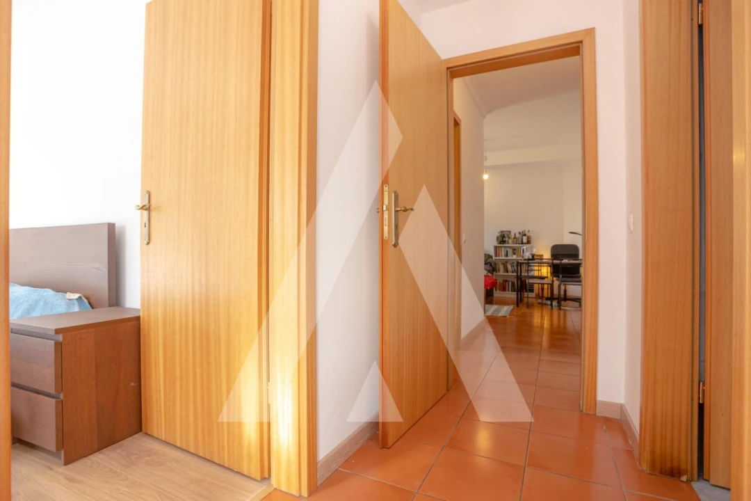 Apartamento T2 para Arrendamento em Santo Varão Foto 11