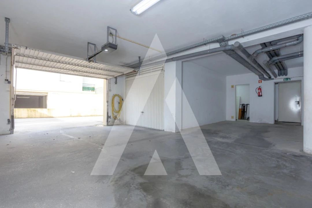 Apartamento T2 para Arrendamento em Santo Varão Foto 21