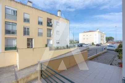 Apartamento T2 para Arrendamento em Santo Varão