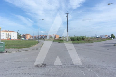 Apartamento T2 para Arrendamento em Santo Varão