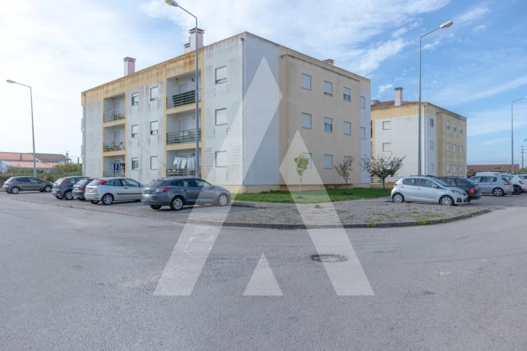 Apartamento T2 para Arrendamento em Santo Varão Foto 26