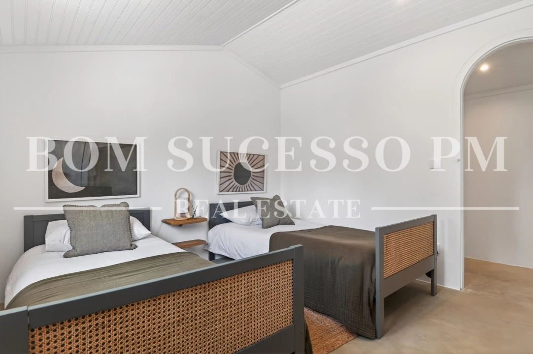 Quinta T4 para Venda em Vau Foto 33