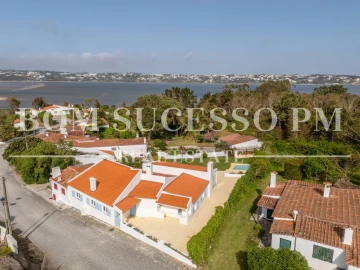 Quinta T4 para Venda em Vau