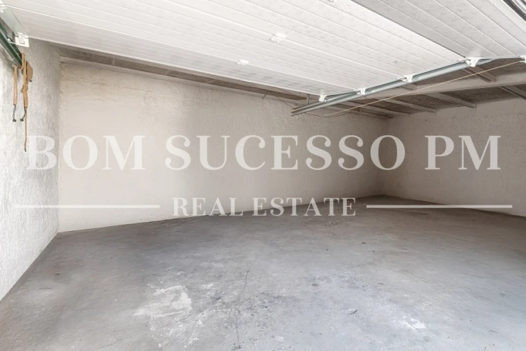 Quinta T4 para Venda em Vau Foto 53