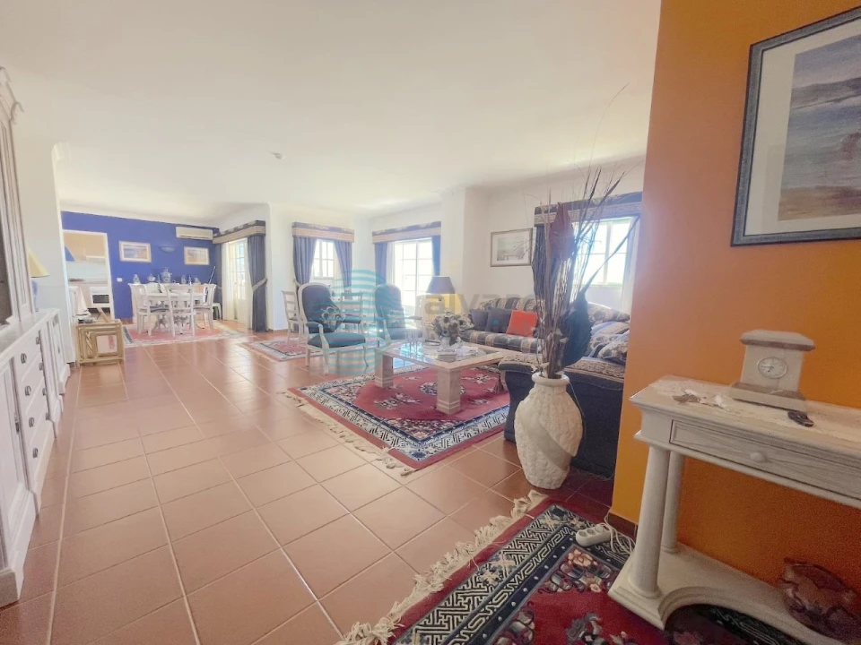 Apartamento T3 para Venda em Portimão Foto 2