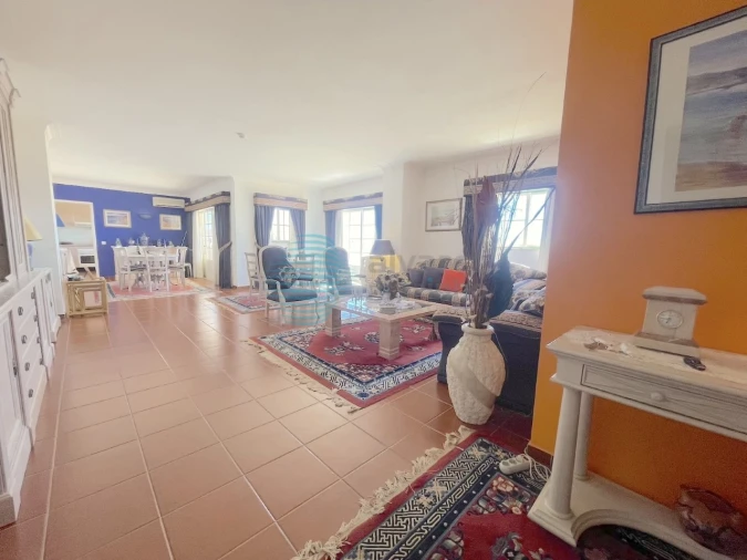 Apartamento T3 para Venda em Portimão Foto 2