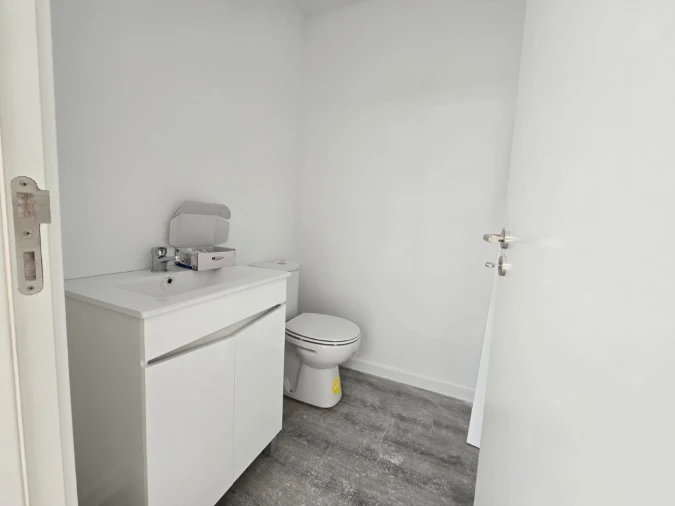 Loja para Arrendamento em Santa Maria, São Pedro e Matacães Foto 6