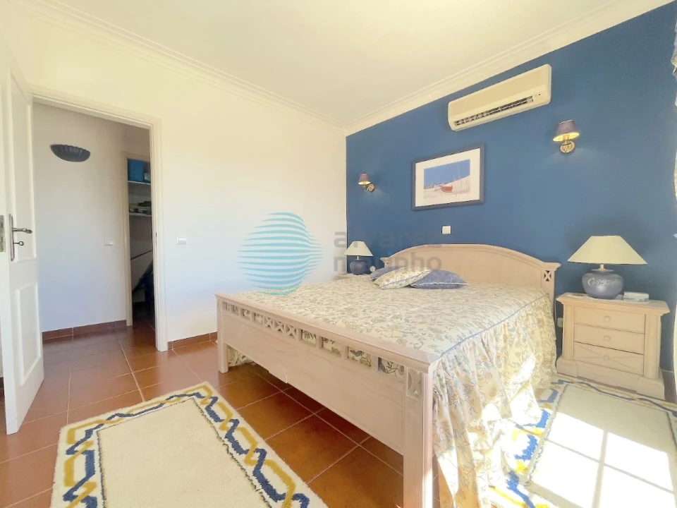 Apartamento T3 para Venda em Portimão Foto 32